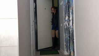 Clean boots on doormat!