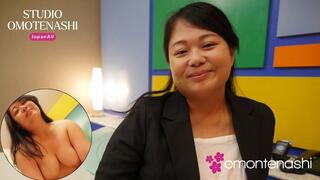 From Desk to Desire The H-Cup OL’s Secret Escape