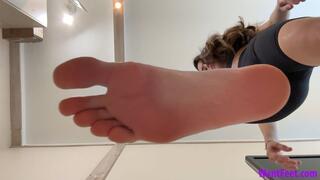 Daphne Barefoot Stomping - HD MP4