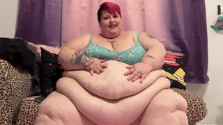 SSBBW Vores your Girlfriend & Fucks you with a Full Belly HD
