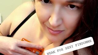 Paypiggy is Weak for a Sexy Findomme