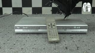 Bye bye DVD- Player 2 floor view