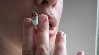 Smoking Muratti red 100s daylight 210125 norm+SLOW