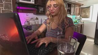 I REFRESH MYSEFL WITH MY PEE