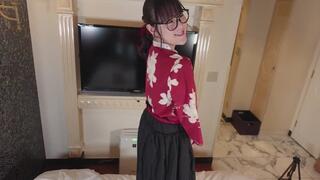 My cockhead was teased by a beautiful woman in a kimono