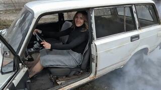 Alina burns tires and has fun