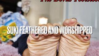 Suki Feathered and Worshipped