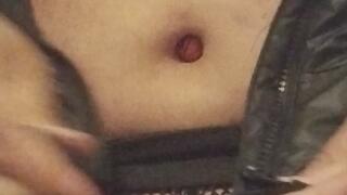 Pretending i have an outie navel