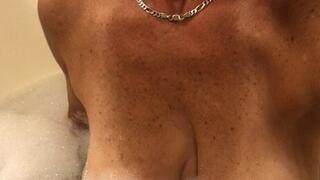 Carissa in the bathtub (the early years)-what tan lines!