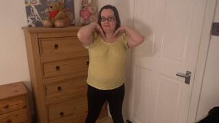 wife going braless under her shirt