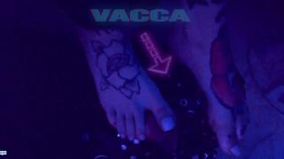 POV la mia vacca sotto i piedi