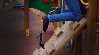 Walking without shoes, Vika losing high heels mules, losing shoe walking, lost high heels, walking without shoe