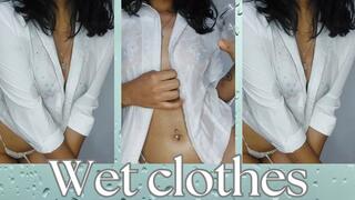 I wet my clothes with pee