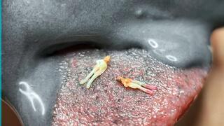 Unaware Giantess eats food flavored with tiny men (MP4)