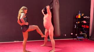 Foxxy’s between pain and pleasure domination