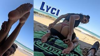 Lyci the Mermaid finds a cure to use her feet! Tease only with cum on soles!