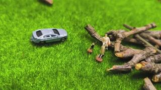 Giantess Fair Trade flattens the city with her feet and big ass (Part 1)