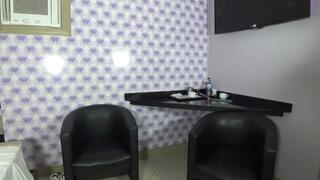 Two sexy cheerleaders competing for the longest fart By Scarlet White and Jenifer Carter Cam Por Dani full hd