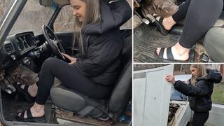 Sabine does hard revving in flip flops