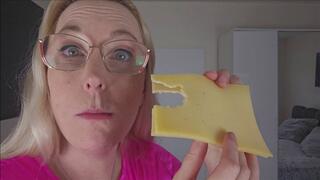 Winzling in Käse verspeist