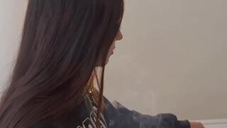 SMOKING ILINIA FRENCH BREATHES