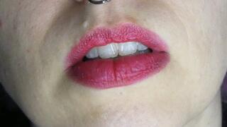 Big Red Lips Blow Bubbles