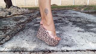 Walking in platform heels while tasting my pronounced arches and toes (3)