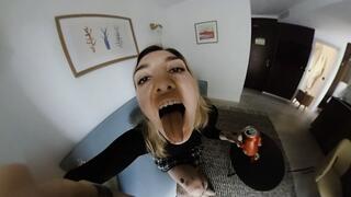 A Gassy Day To Go Down - Simone Reage VR HQE