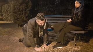 LILLI BAYLE - a walk in the park with the pet - OUTDOOR dirty sneakers licking, spitting (CRAZY CLIP!)