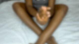 Big veiny Amazon hands try on Jewelry