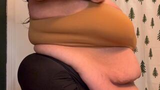 My Plus Size Friend Gave Me Clothes To Try On