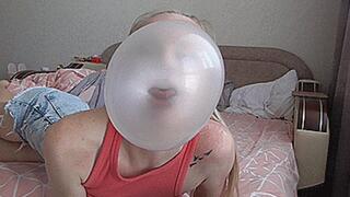 Big pink bubblegum! MP4