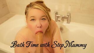 BATH TIME WITH STEP MOMMY
