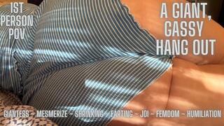 A Giant, Gassy Hang Out