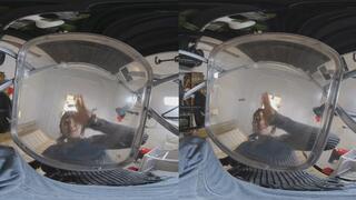 3D VR180 CC squish dwarf farts 1