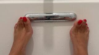 Masturbation with magic wand Red Toes