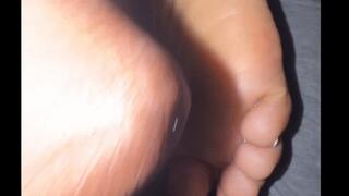 Valentine’s Day thick meaty footjob tease