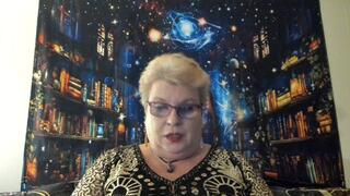 Snapper Clapper and snapper clapper mechanical human ashtray using you