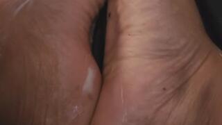 Sensual Foot Massage with Hydrating Cream – Ultimate Relaxation & Soft Touches