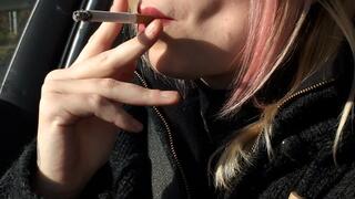 Smoking in the Car – Pink Highlights & Close-Up