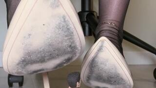 Cali Da Foot Goddess Shrinks Friends into Nylons: Giantess