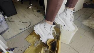 Breaking a bunch of glasses