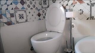 mmm spying on the stepmother who is in the bathroom is not correct but (20minutes)