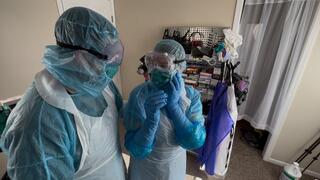 MEDICAL PPE PARTNER DRESS UP 3