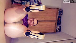 Sandra Jayde 16-02-25 My big thighs and big ass in shiny pantyhose and a pair of fetish stilettos