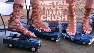 Size 18's Crush Metal Truck Figurines 4k