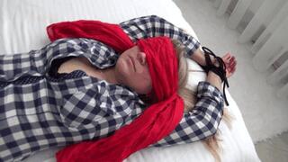 playing with your belly button, shoving her finger deep in it and licking it pov Bn