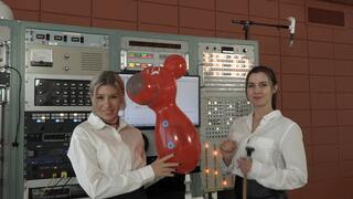 Anna and Lana Blow Up a Mouse Figurine Balloon (MP4 720p)