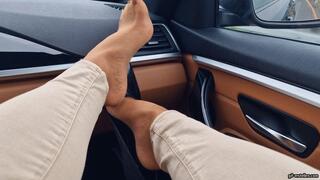 Posing feet on the highway to Nordhausen HD wmv 1920x1080