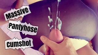 ANAL & massive CUMSHOT on my PANTYHOSE